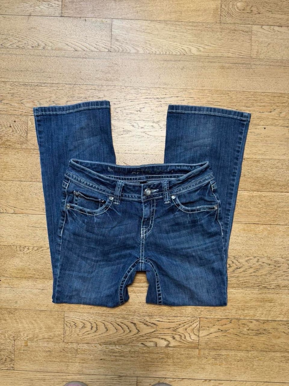 Women’s Blue Denim Jeans - Classic Straight Fit